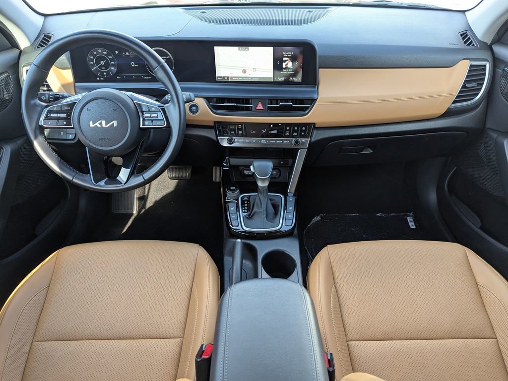 Certified 2024 Kia Seltos EX image 11
