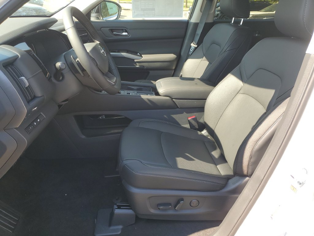 New 2026 Nissan Pathfinder SL FWD image 22