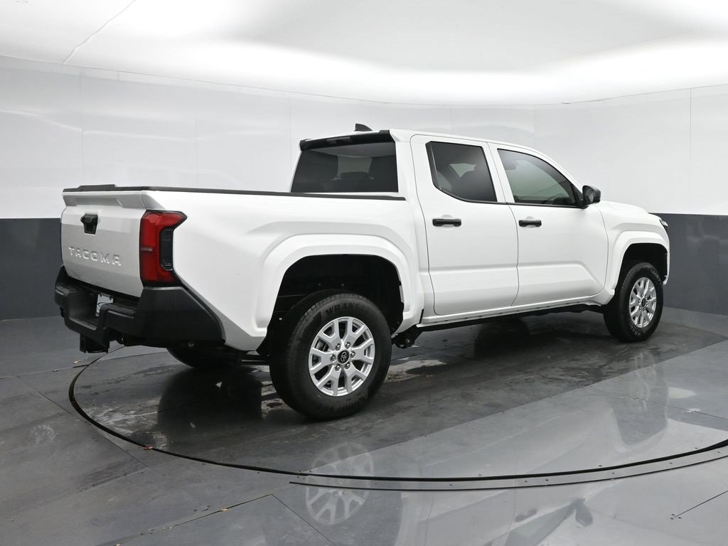 Used 2025 Toyota Tacoma SR image 7