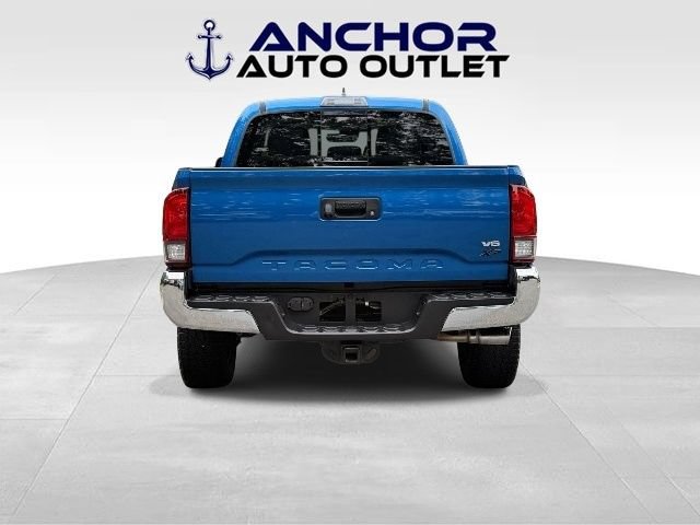 Used 2018 Toyota Tacoma SR5 RWD image 7