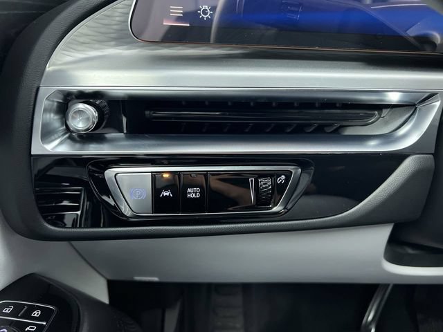 Certified 2026 Cadillac Lyriq Sport AWD/4WD image 18
