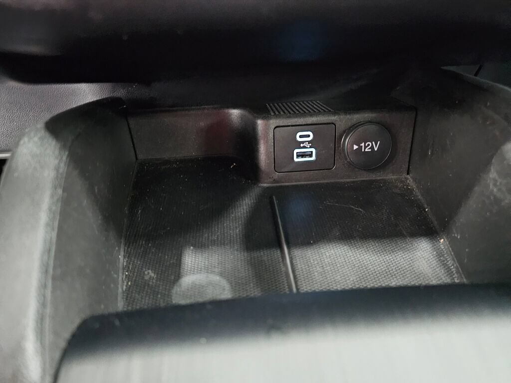 Used 2023 Ford Escape ST-Line Select AWD/4WD image 21
