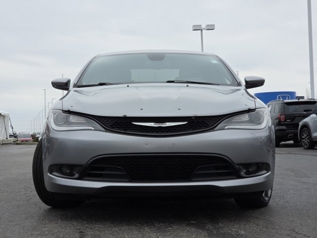 Used 2016 Chrysler 200 S image 8