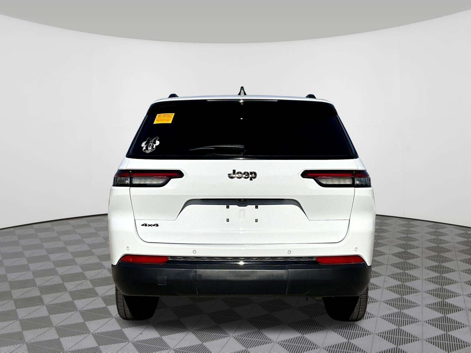 Used 2025 Jeep Grand Cherokee L Altitude AWD/4WD image 5