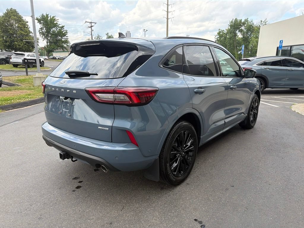 Used 2023 Ford Escape ST-Line Elite w/ Premium Technology Package AWD/4WD image 8
