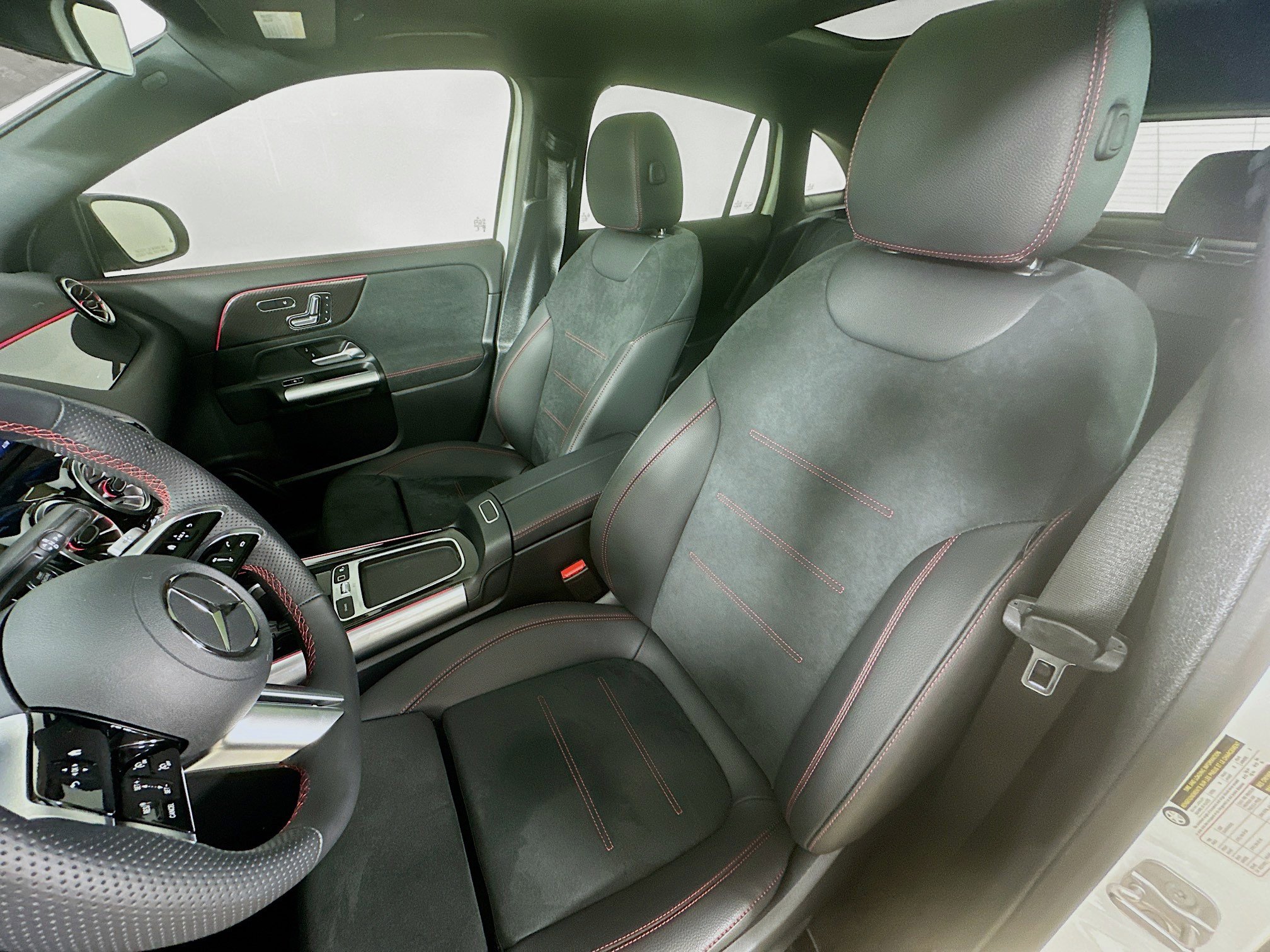 Certified 2025 Mercedes-Benz GLA 250 GLA 250 image 25