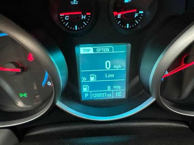 Used 2015 Chevrolet Cruze LS FWD image 27