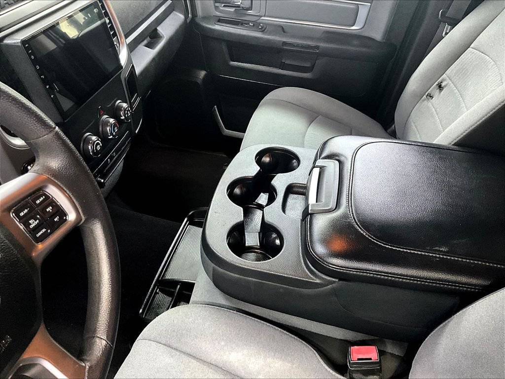 Used 2021 RAM 1500 Classic SLT AWD/4WD image 19