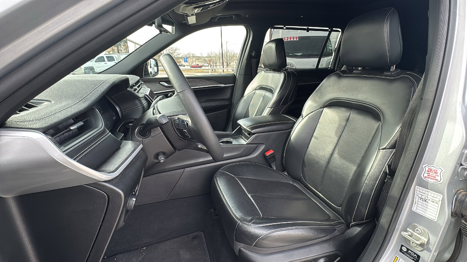 Certified 2024 Jeep Grand Cherokee L Limited w/ Luxury Tech Group II image 14