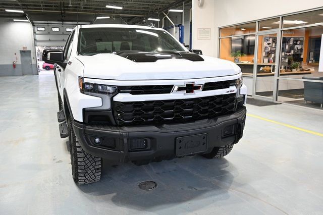 Used 2024 Chevrolet Silverado 1500 ZR2 w/ ZR2 Bison Edition image 4