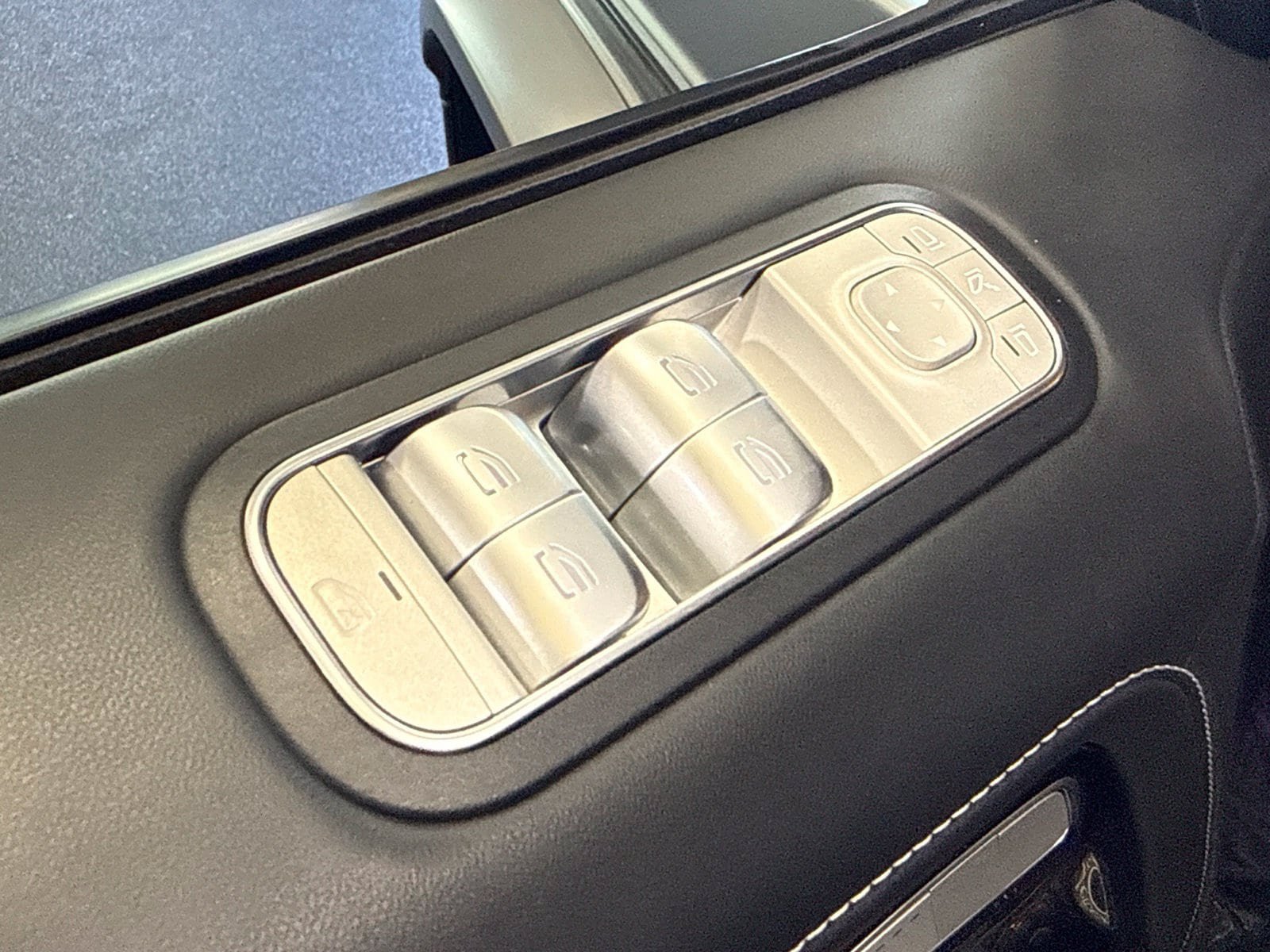 Certified 2023 Mercedes-Benz G 550 image 18