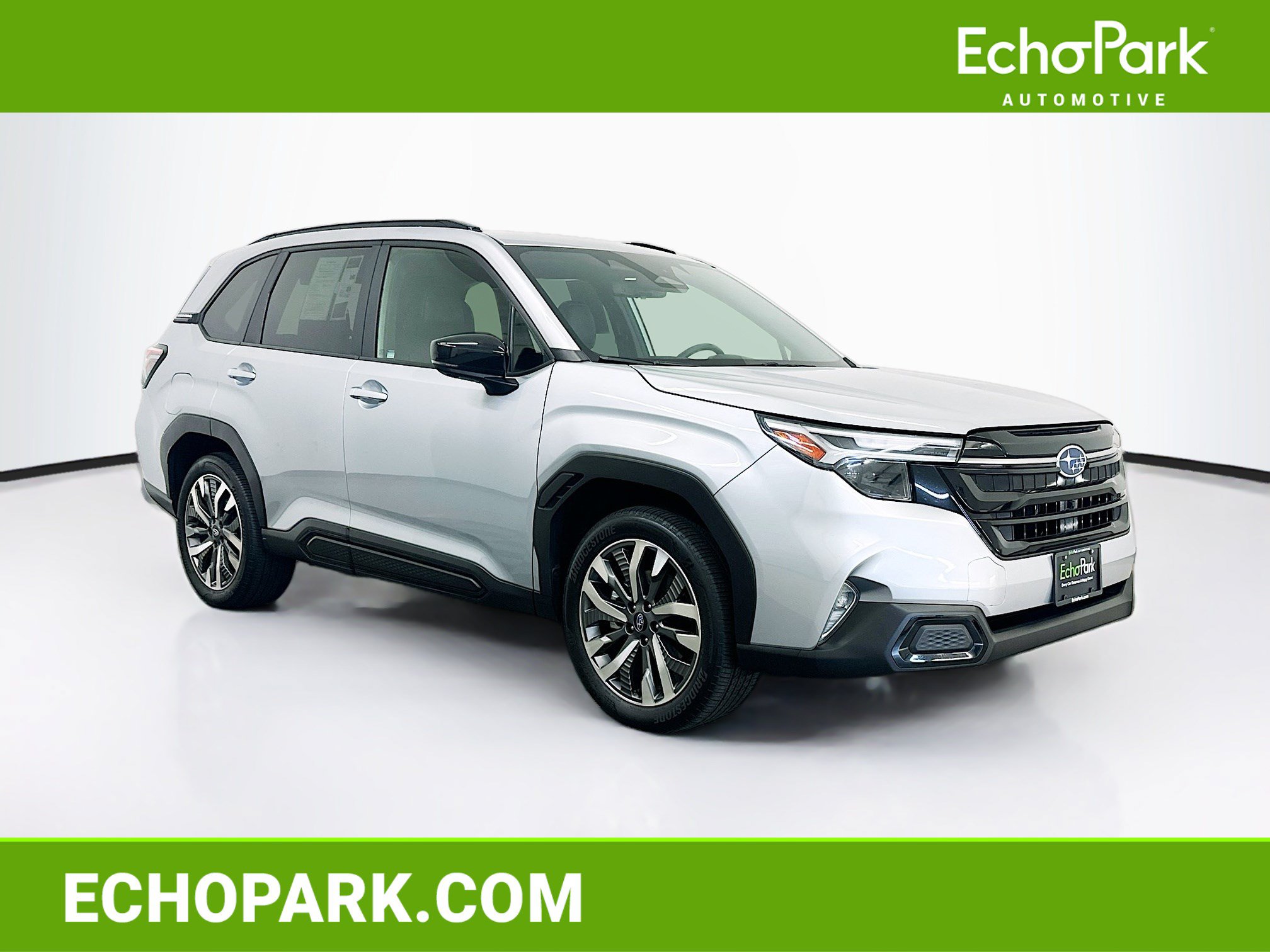 Used 2025 Subaru Forester Touring AWD/4WD image 1