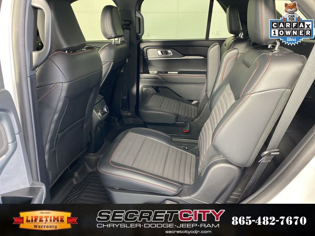 Used 2025 Ford Explorer ST-Line image 28