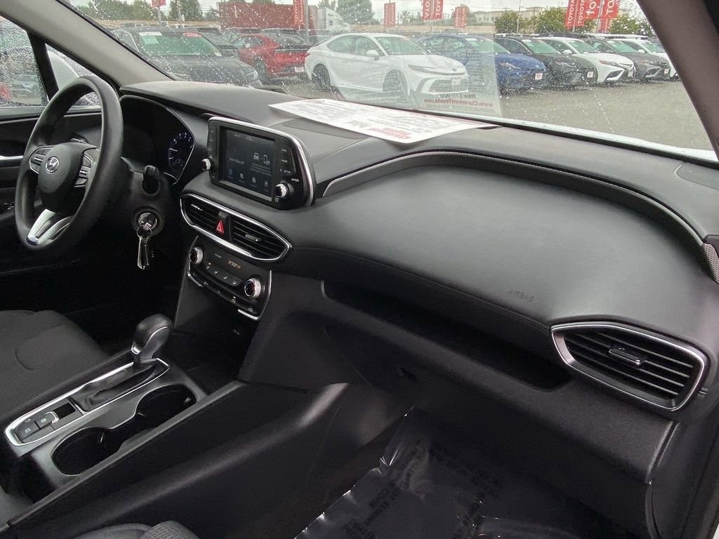 Used 2020 Hyundai Santa Fe SE FWD image 17