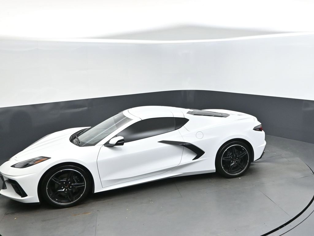 Used 2025 Chevrolet Corvette Stingray Coupe w/ 1LT image 28