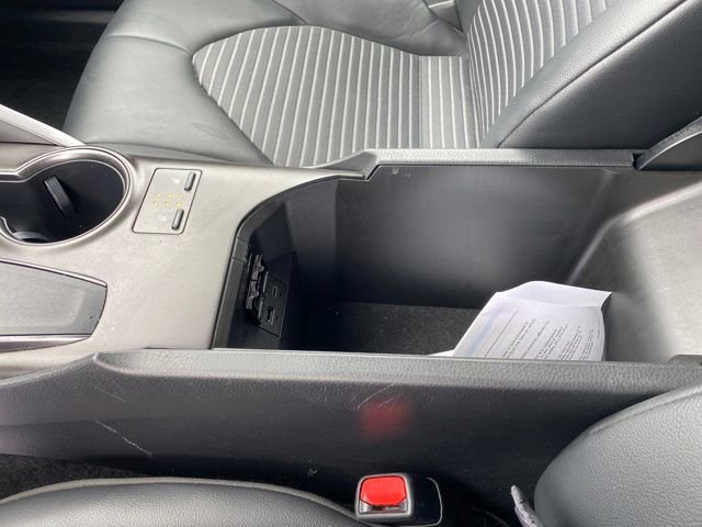 Used 2023 Toyota Camry SE image 12