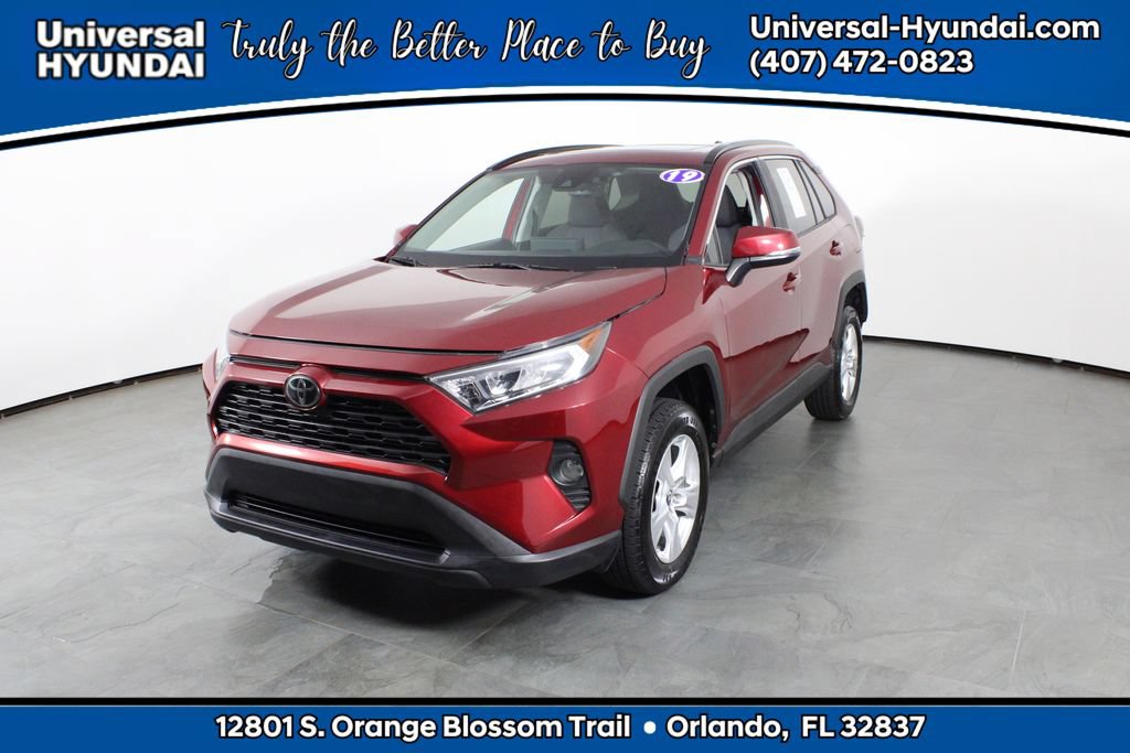 Used 2019 Toyota RAV4 XLE FWD image 1