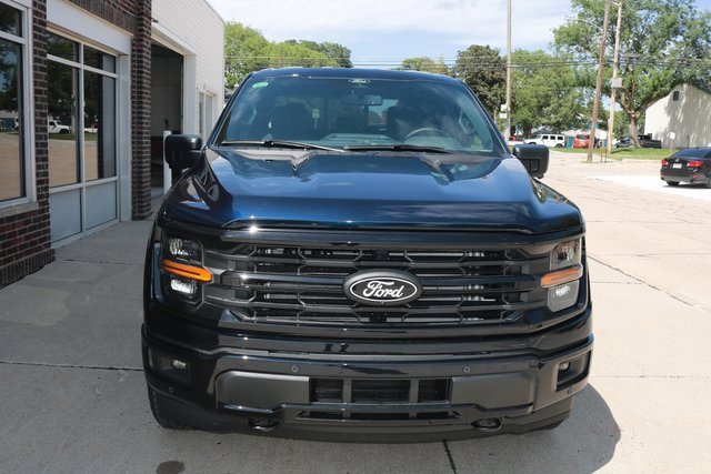 New 2025 Ford F150 XLT w/ Equipment Group 302A MID image 4