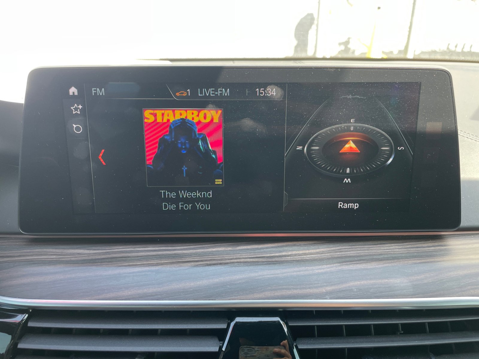 Used 2018 BMW M550i xDrive image 21