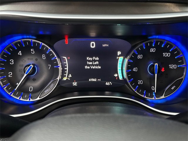 Used 2019 Chrysler Pacifica Limited image 23