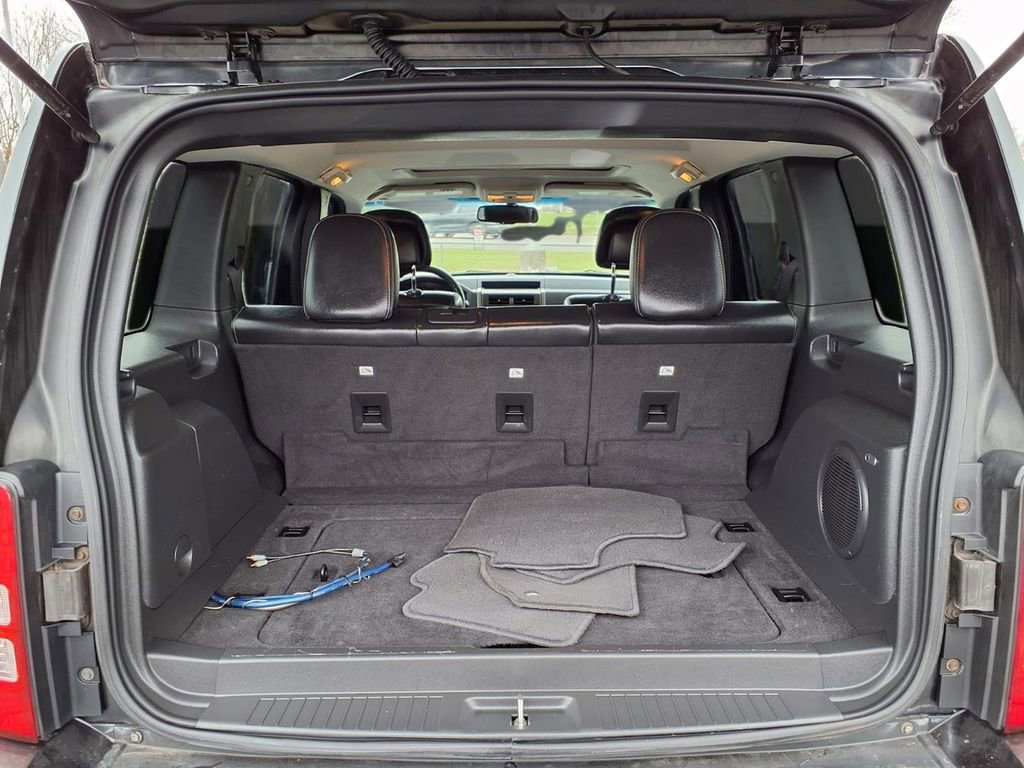 Used 2012 Jeep Liberty Limited Jet w/ Chrome Accents Group image 24