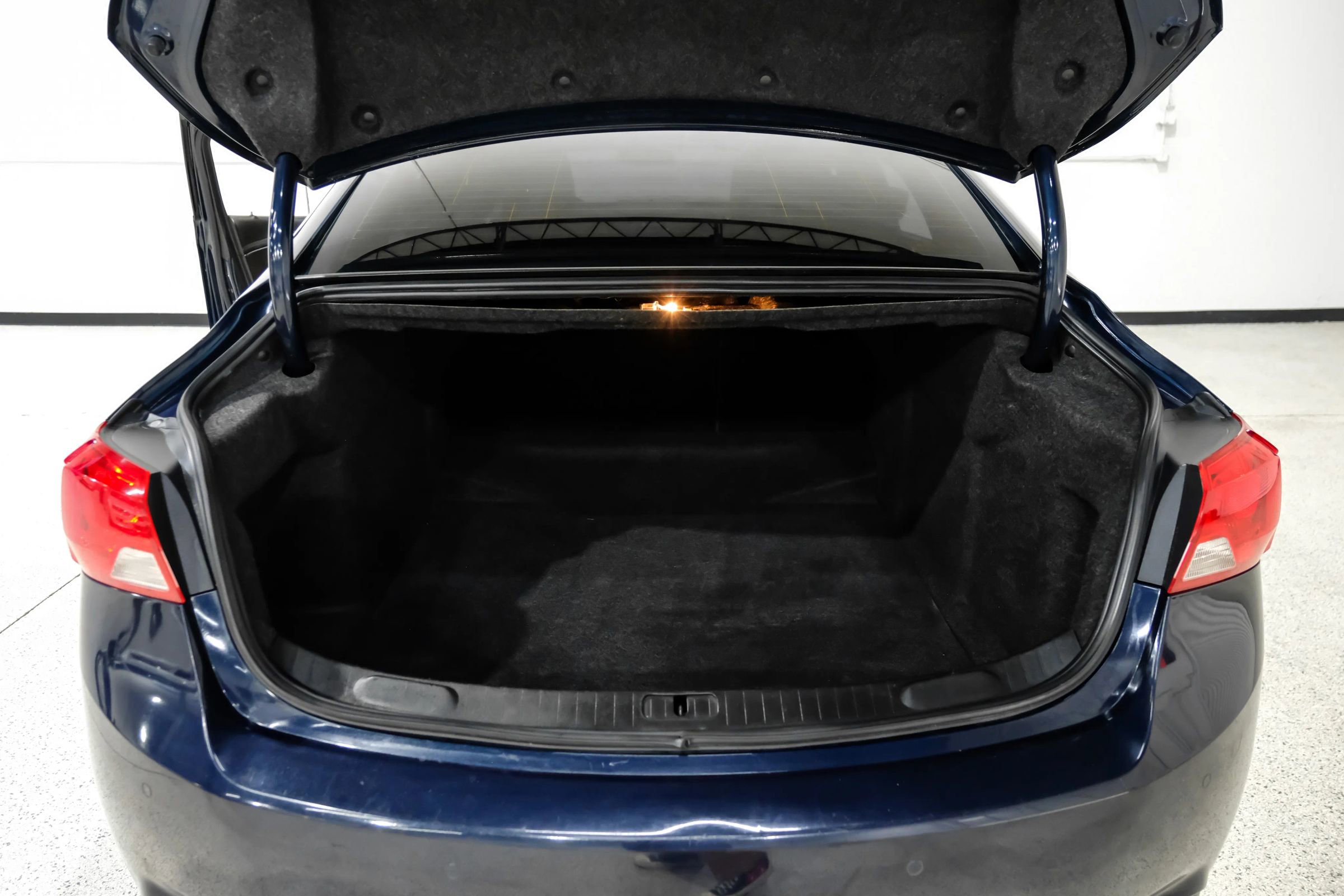 Used 2019 Chevrolet Impala Premier FWD image 55