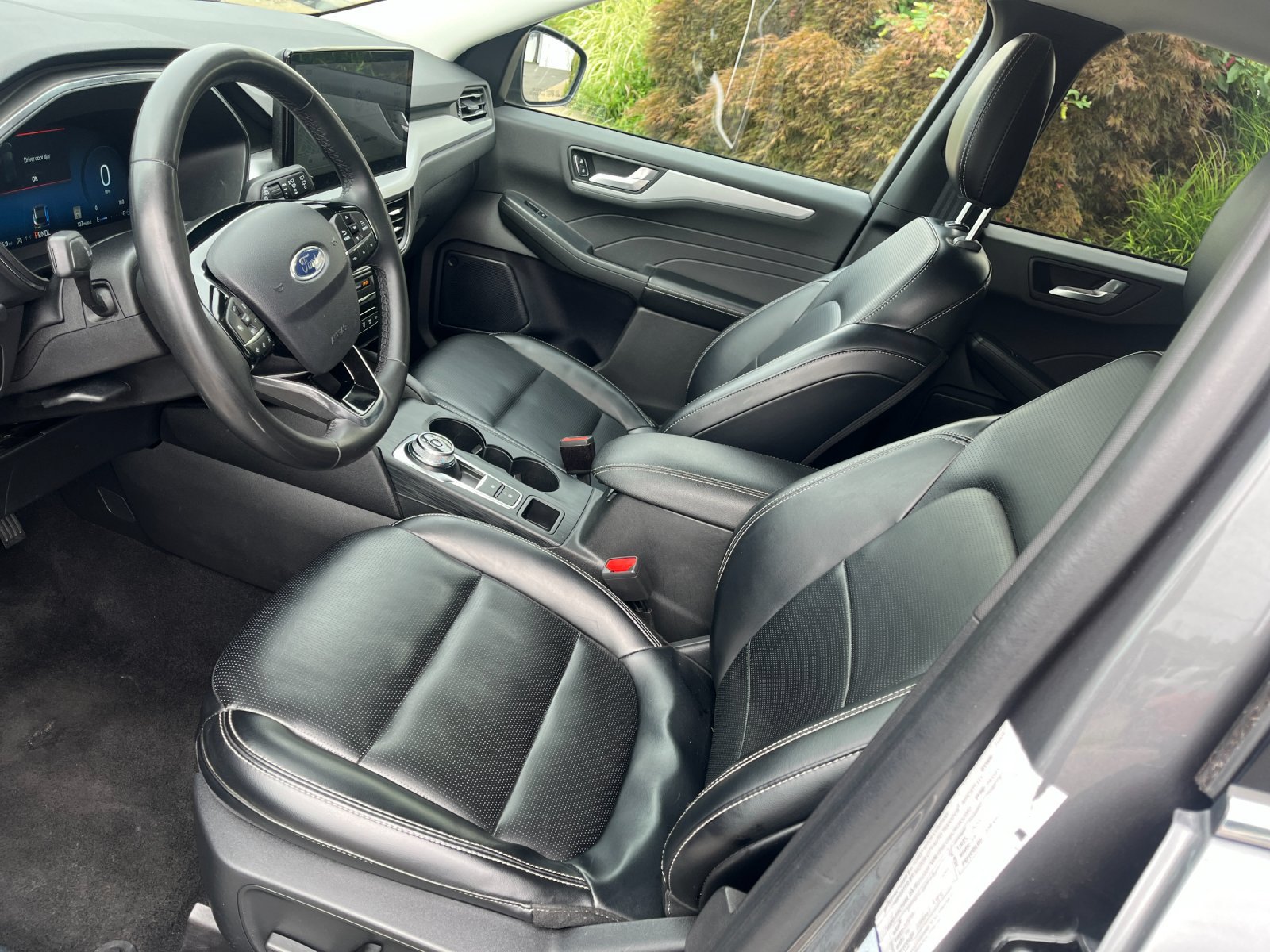 Used 2024 Ford Escape Platinum AWD/4WD image 11