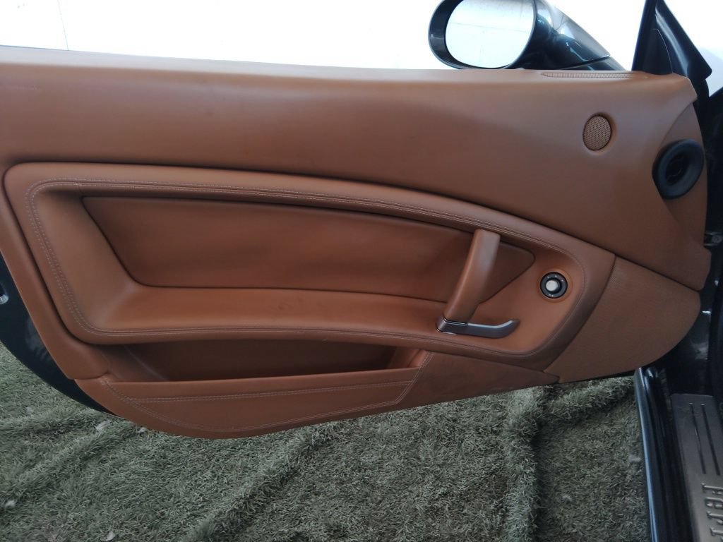 Used 2014 Ferrari California RWD image 16