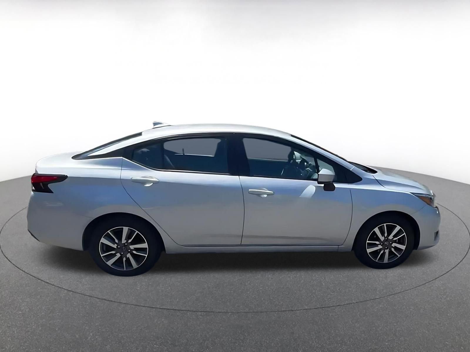 Used 2025 Nissan Versa SV FWD image 16