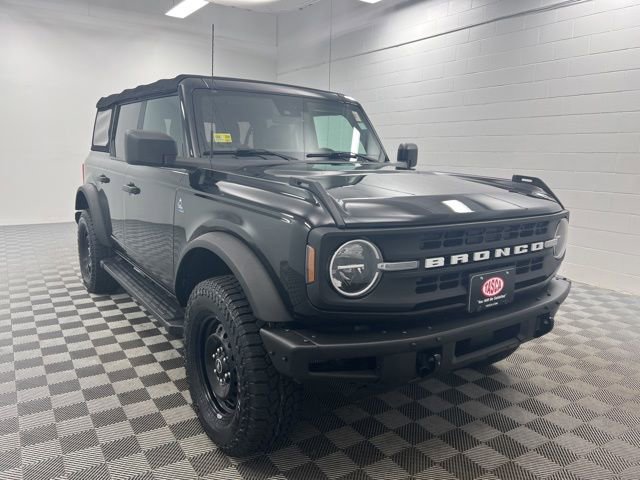Used 2021 Ford Bronco Black Diamond AWD/4WD image 1