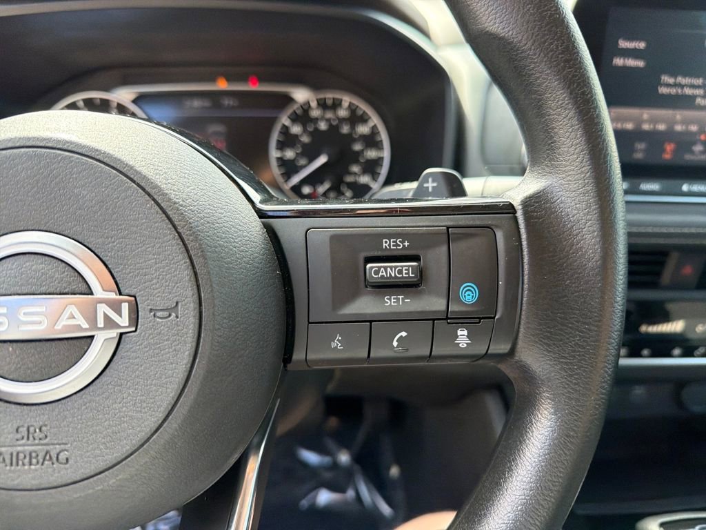 Used 2023 Nissan Rogue SV image 23