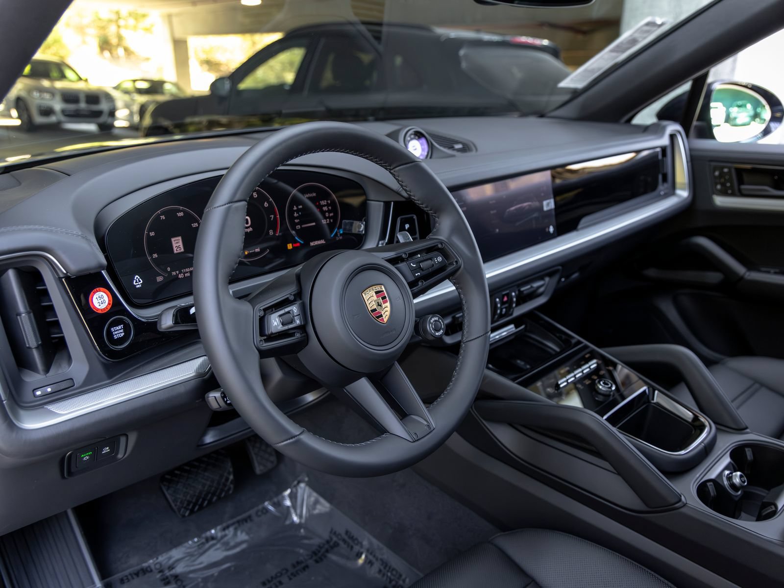 New 2026 Porsche Cayenne Coupe AWD/4WD image 4
