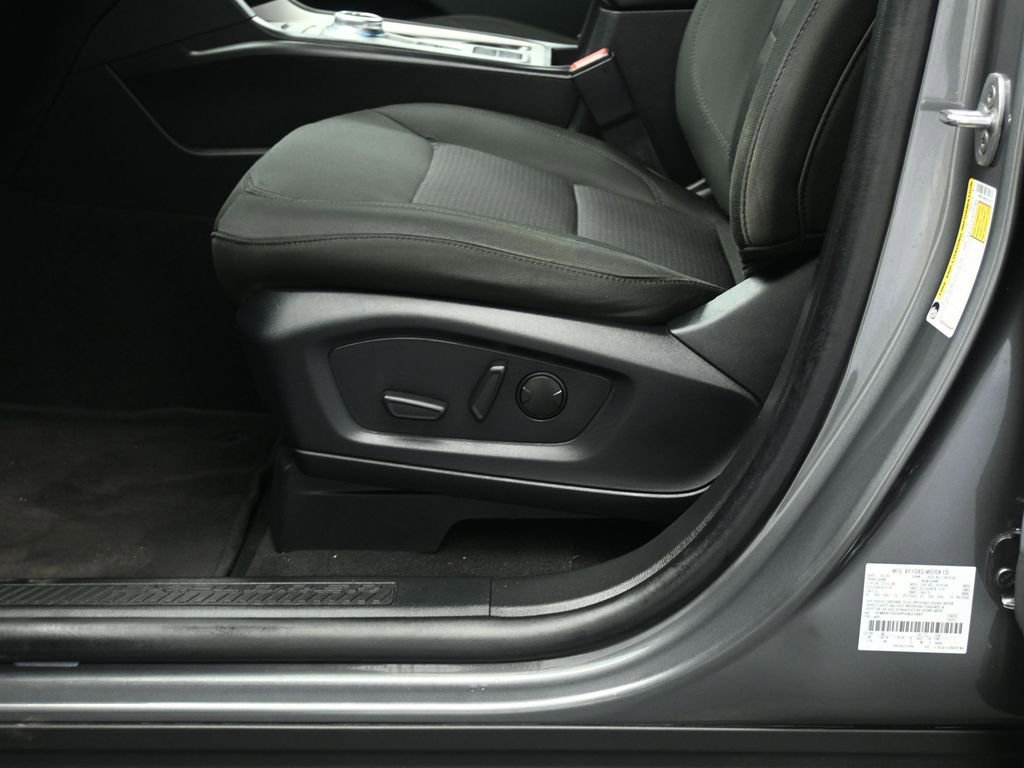 Certified 2023 Ford Explorer XLT image 11