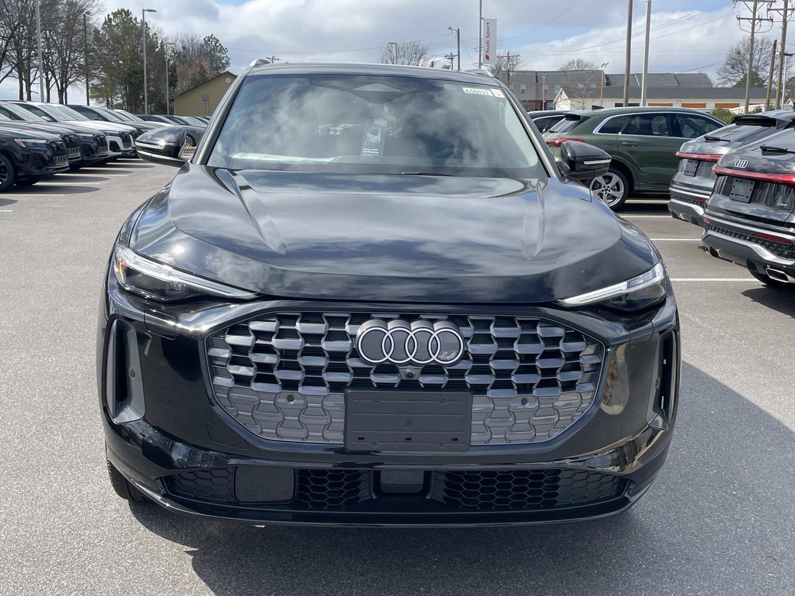 New 2025 Audi Q5 Premium Plus image 2