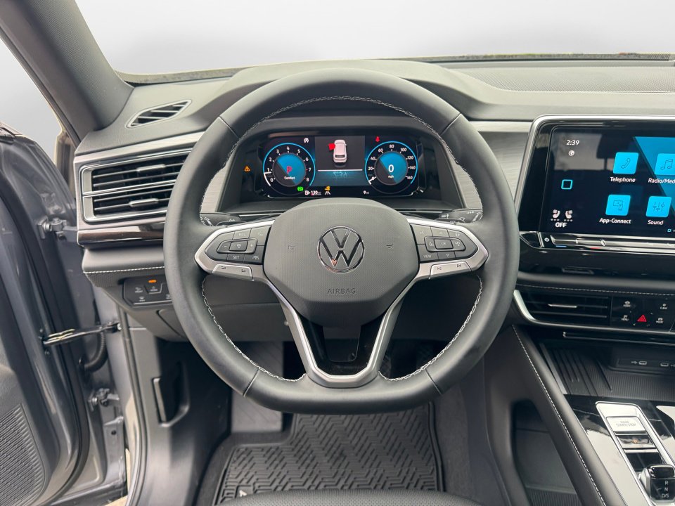 New 2025 Volkswagen Atlas Cross Sport SE image 10