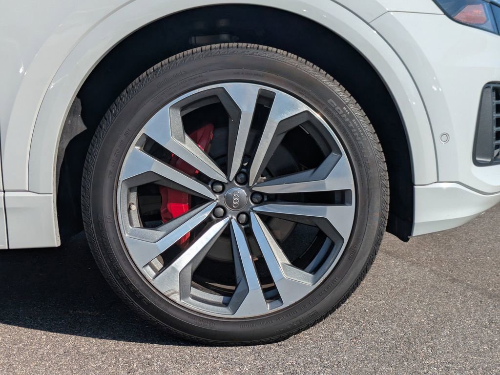 Used 2019 Audi Q8 Premium Plus w/ Premium Plus image 10