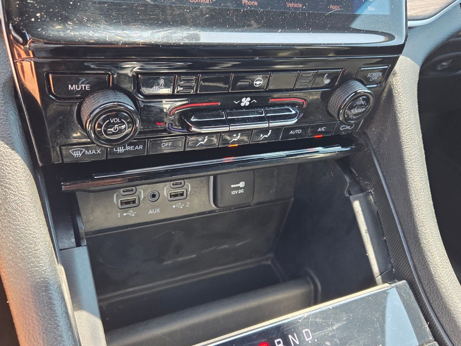 Used 2024 Jeep Grand Cherokee Limited image 24