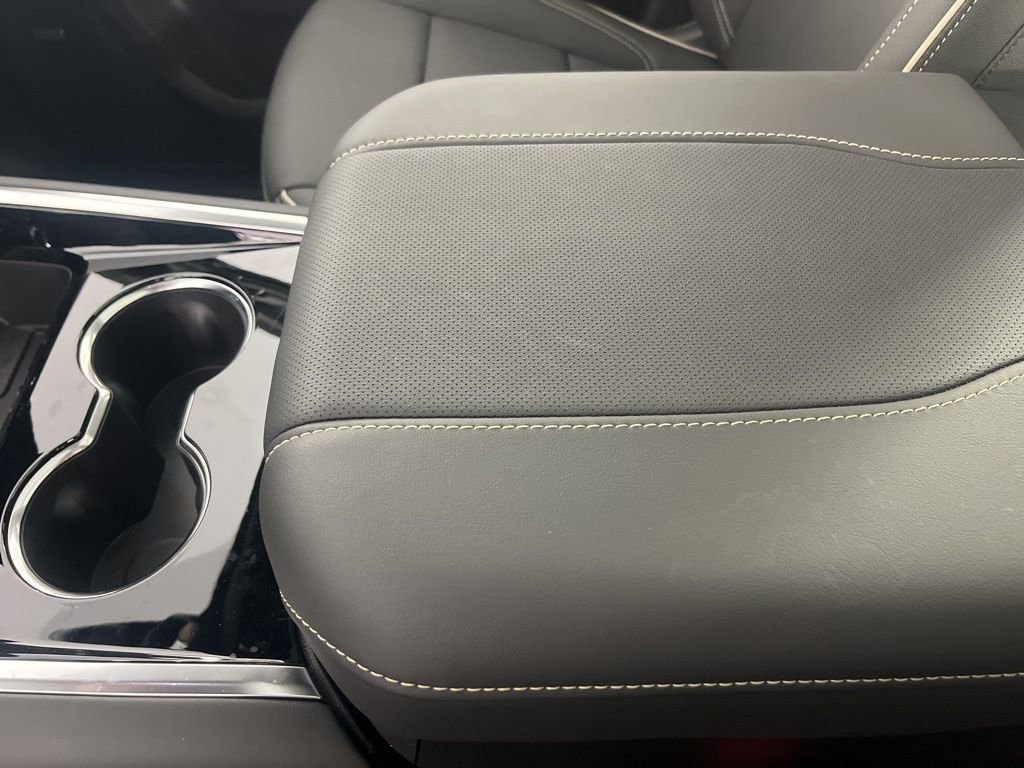 New 2026 Chevrolet Suburban Premier image 41