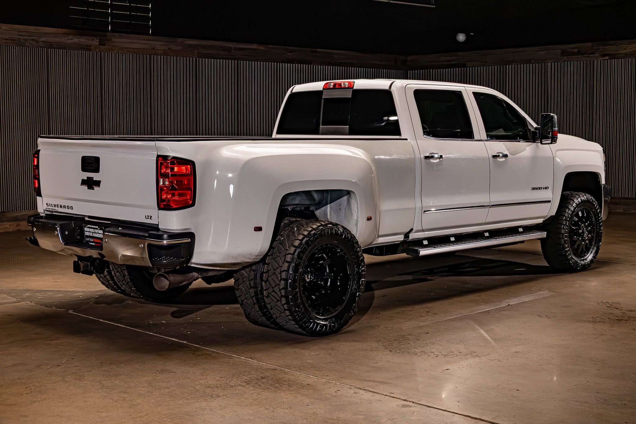 Used 2016 Chevrolet Silverado 3500 LTZ w/ Duramax Plus Package AWD/4WD image 10
