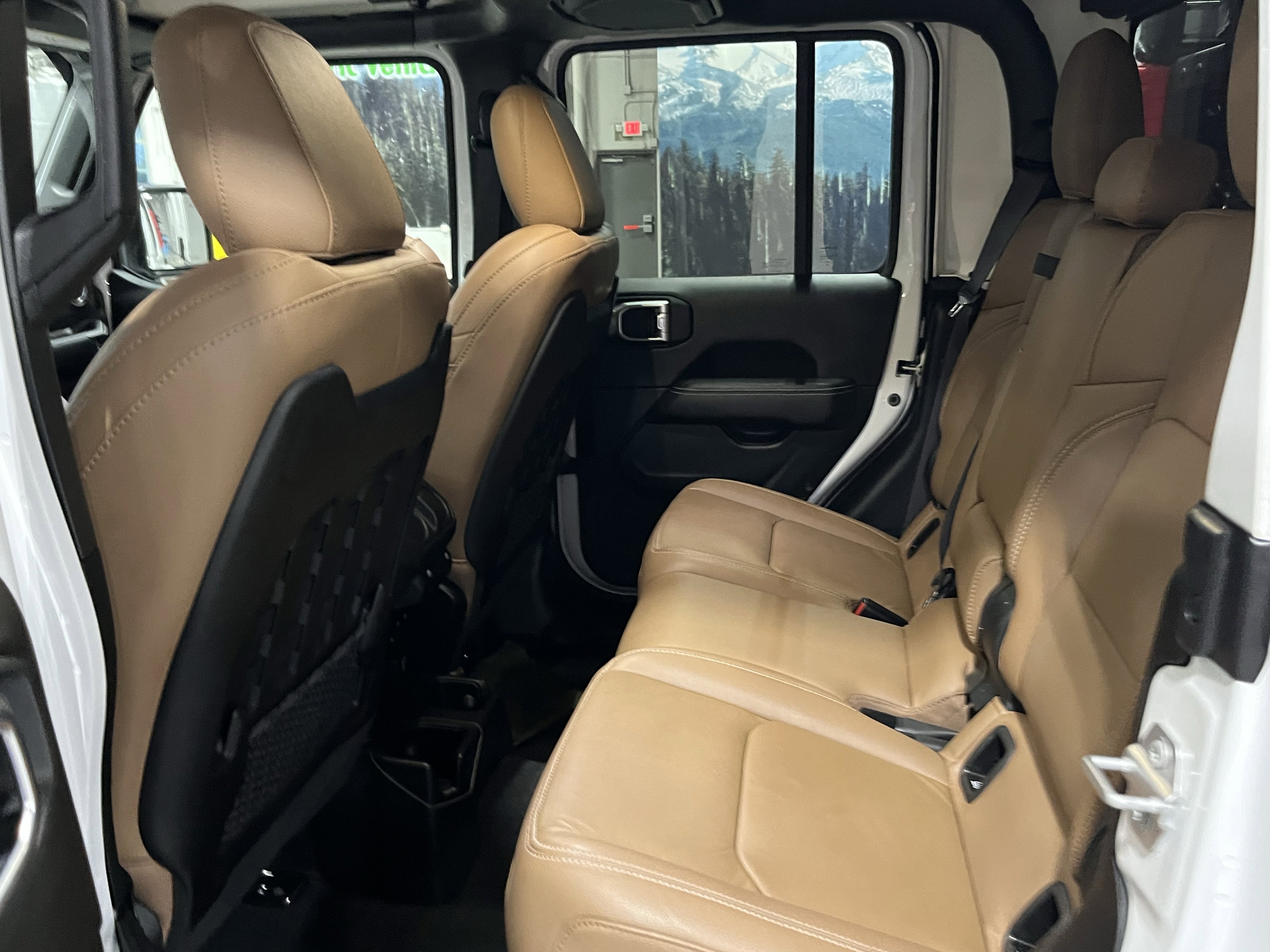 Used 2021 Jeep Gladiator Rubicon image 17