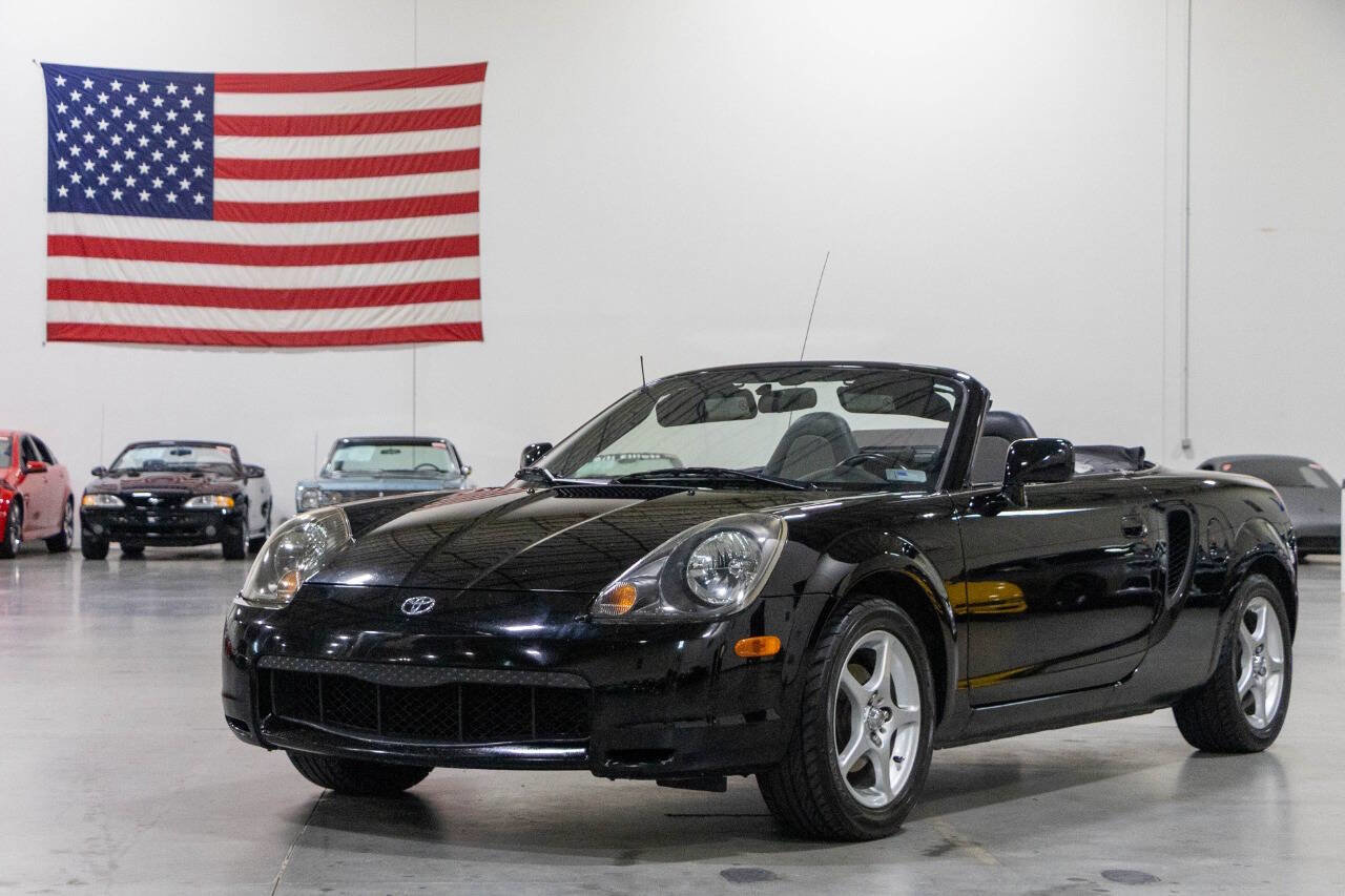 Used 2000 Toyota MR2 RWD image 1