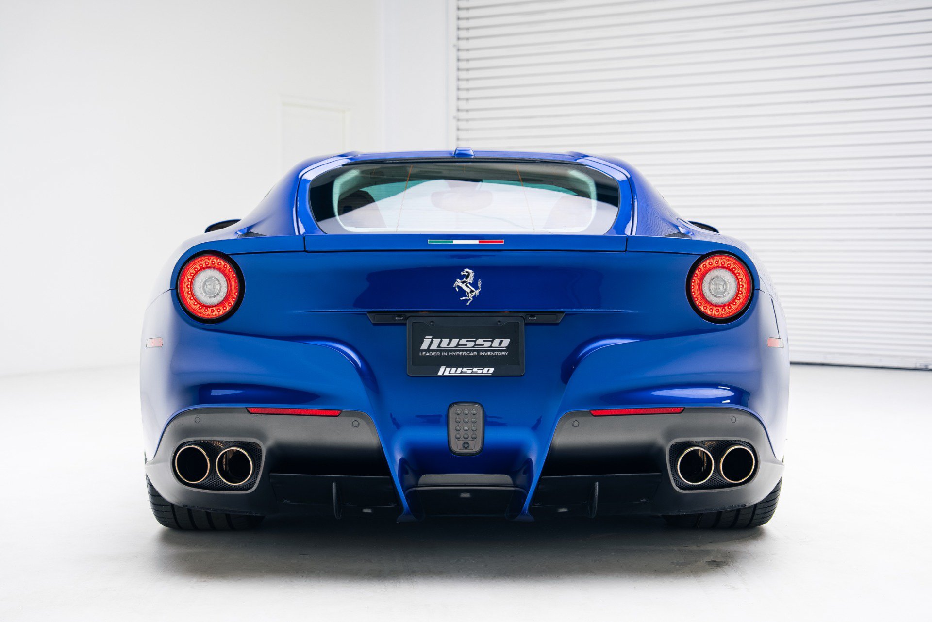 Used 2016 Ferrari F12 Berlinetta RWD image 26