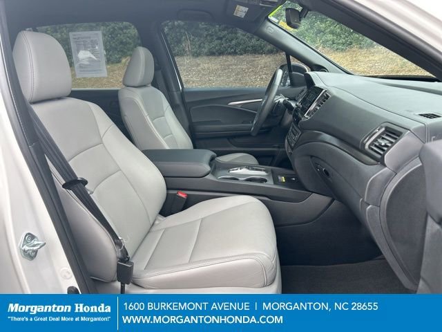 Used 2024 Honda Passport EX-L image 40