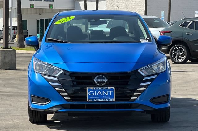 Used 2024 Nissan Versa SV FWD image 9