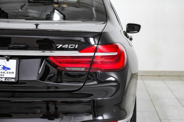 Used 2017 BMW 740i xDrive AWD SUNROOF LEATHER HEATED SEA image 47