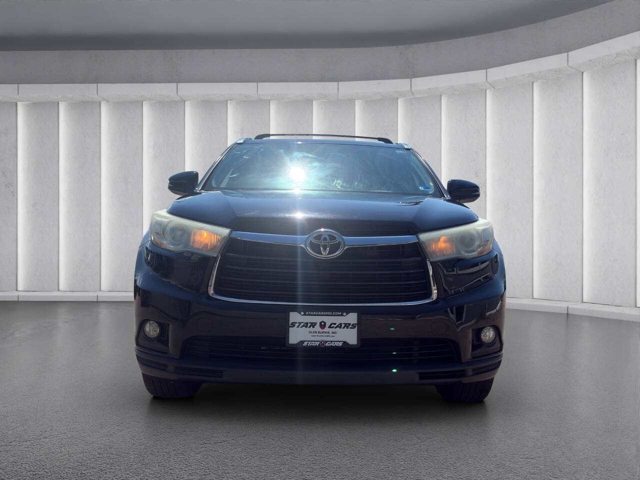 Used 2015 Toyota Highlander XLE AWD/4WD image 9