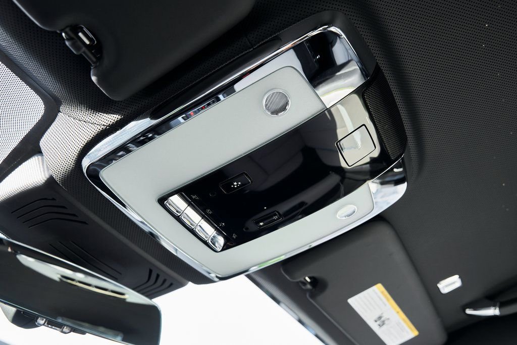 Used 2025 Rolls-Royce Ghost Black Badge image 85