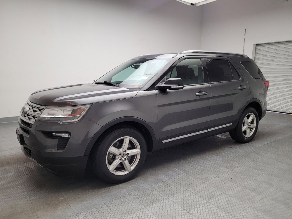 Used 2019 Ford Explorer XLT w/ Equipment Group 201A image 2
