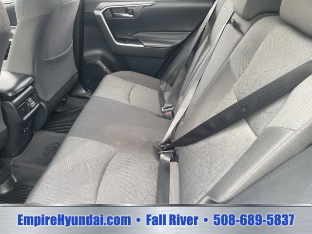 Used 2021 Toyota RAV4 XLE w/ Protection Package (TMS) AWD/4WD image 16