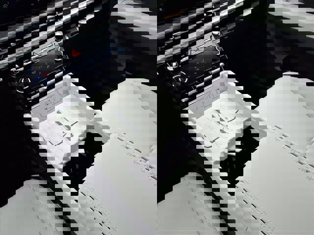 New 2026 Hyundai Santa Fe SE image 17